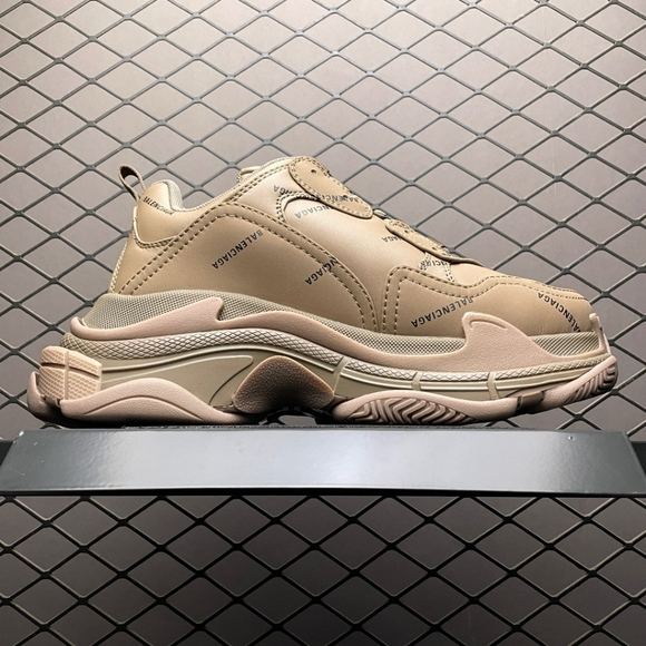 💗💗Balenciaga Sneakers men’s - Picture 3 of 9